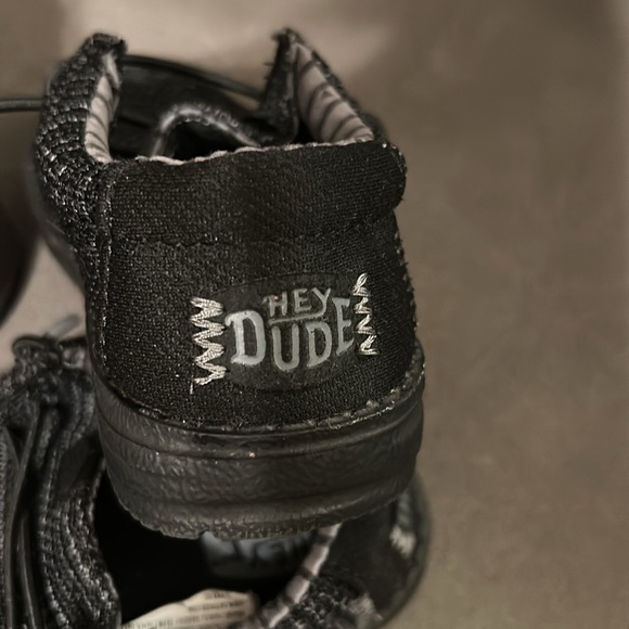 Hey Dude Kids Sneakers in Black and Camo - Picture 4 of 7